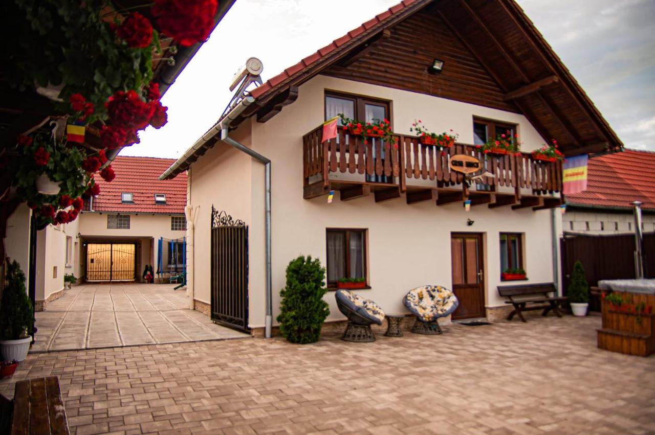 Hotel Casa Iancu Jina Esterno foto